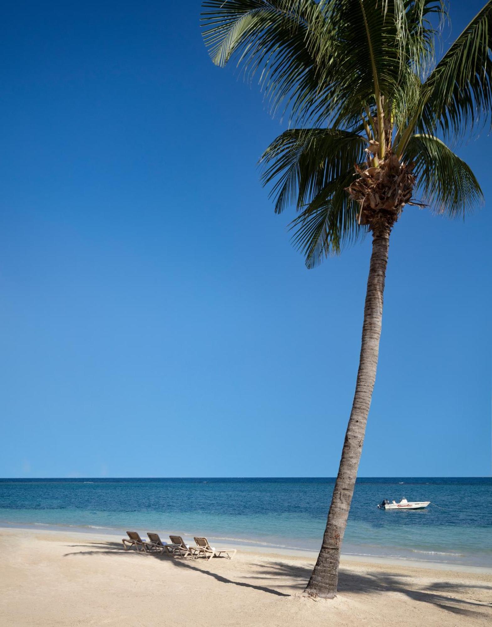Beaches Ocho Rios A Spa & Golf Bagian luar foto