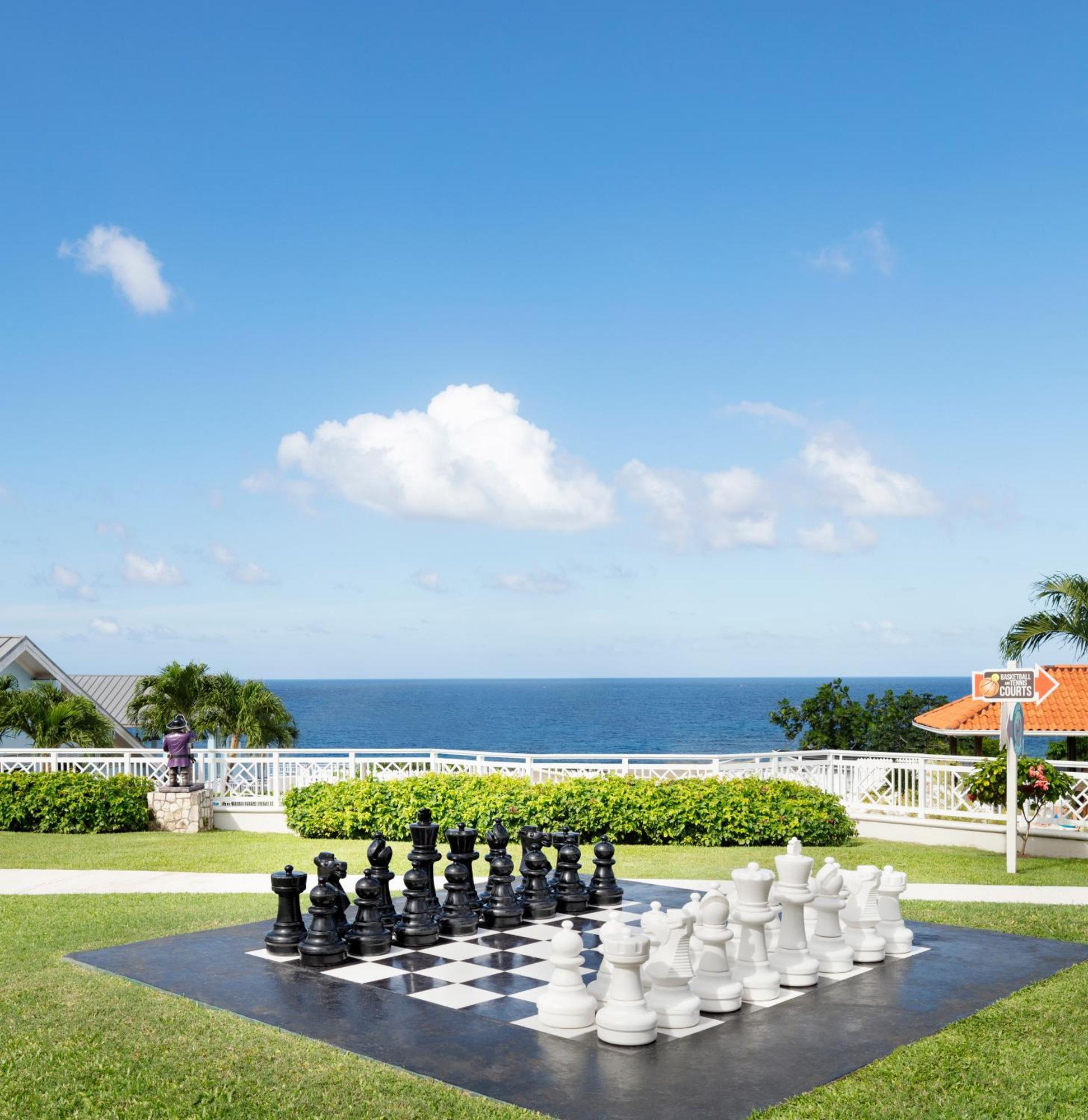 Beaches Ocho Rios A Spa & Golf Bagian luar foto